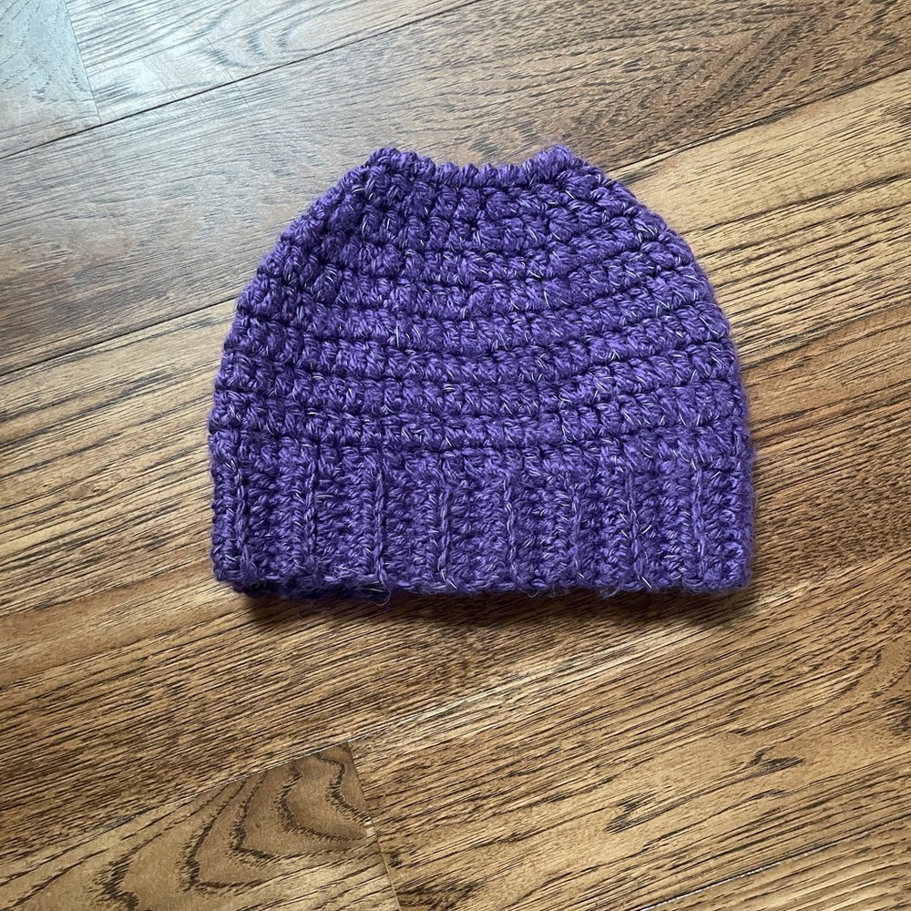 Lot of 2 messy bun hats